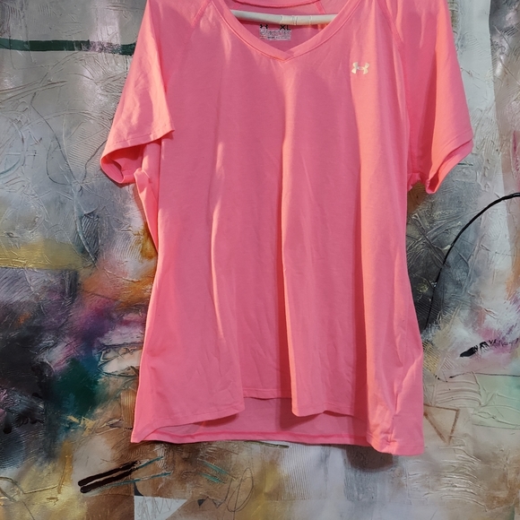 Under Armour Tops - Under Armour Semi Fitted T-Shirt Top Tee Womens XL